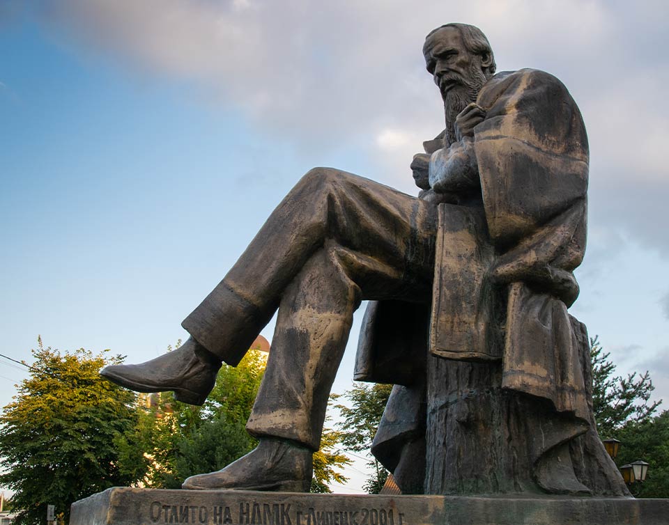 A photograph of a statue of Dostoevsky